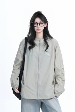 Lightweight Oversized UV Protection Jacket for Women - Summer Outdoor Sun Protection Coat for Hiking & Casual Wear