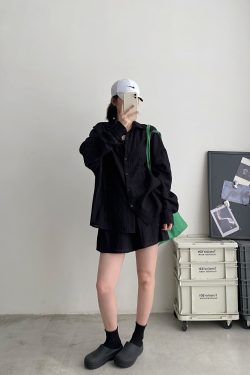 Lightweight Pleated Tencel Cardigan and Shorts Set - Sun Protection Draped Shirt Outfit for Summer Style