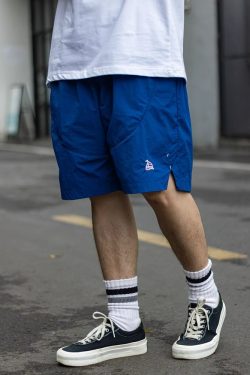 Lightweight Quick-Dry Five-Point Beach Shorts for Men and Women - Casual Outdoor Mountain Style Summer Shorts