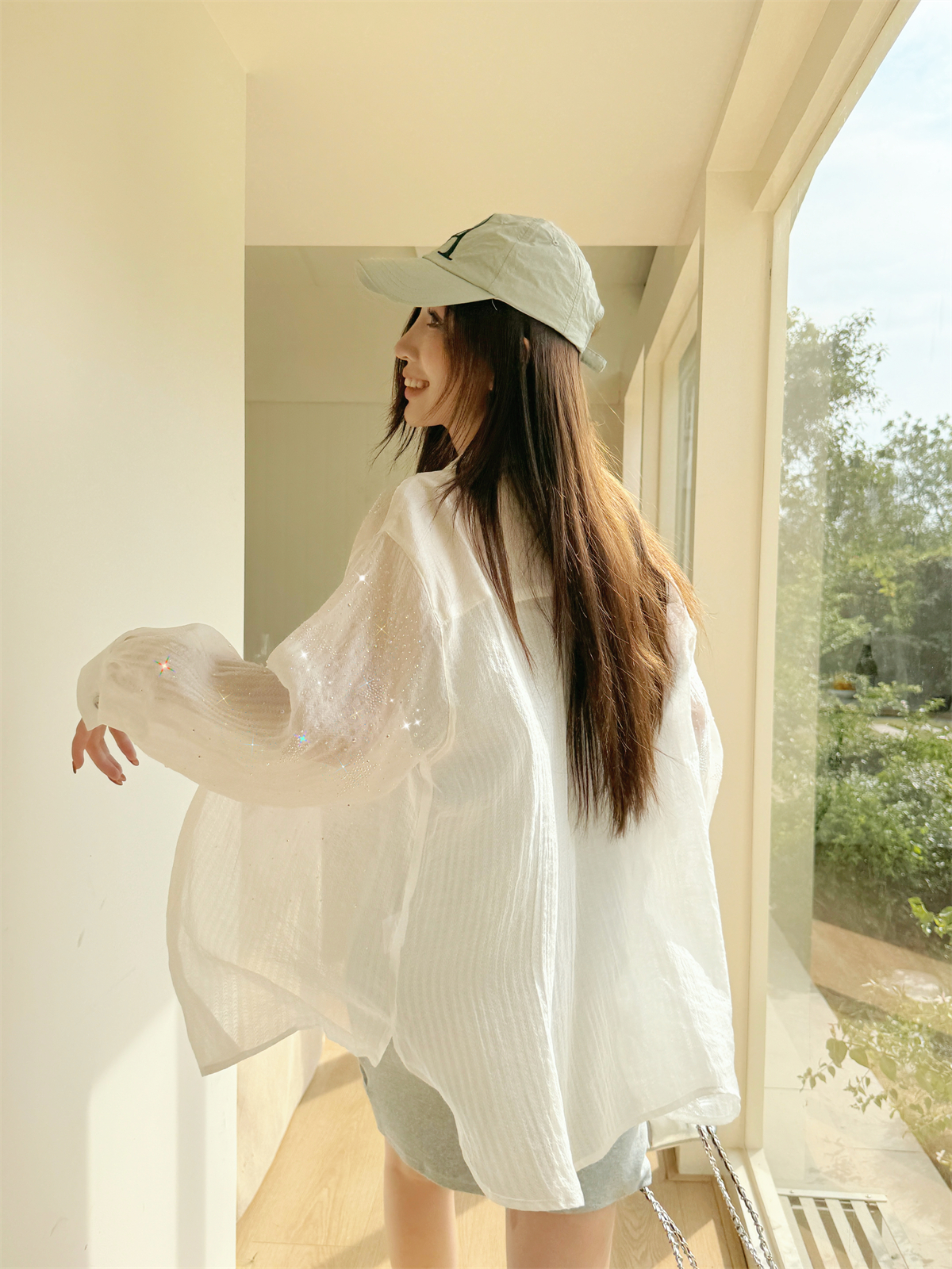 Lightweight Rhinestone Star Cardigan - Women's Sun Protection Tencel Shirt for Spring & Summer, Ultra-Heavy Industrial Design Lightweight Rhinestone Star Cardigan - Women's Sun Protection Tencel Shirt for Spring & Summer, Ultra-Heavy Industrial Design