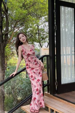 Lightweight Rose Pink Chiffon Dress, Slimming V-Neck High-Waisted Long Dress for Summer Vacation, Elegant Floor-Length Style