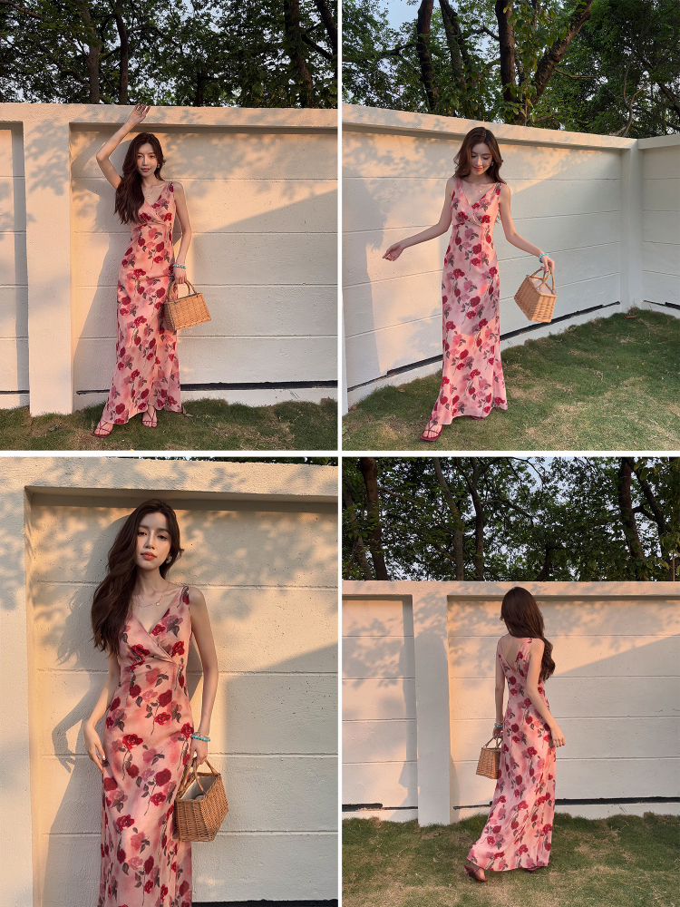 Lightweight Rose Pink Chiffon Dress, Slimming V-Neck High-Waisted Long Dress for Summer Vacation, Elegant Floor-Length Style Lightweight Rose Pink Chiffon Dress, Slimming V-Neck High-Waisted Long Dress for Summer Vacation, Elegant Floor-Length Style