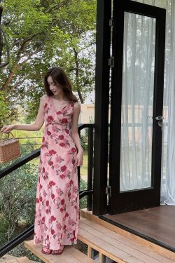 Lightweight Rose Pink Chiffon Dress, Slimming V-Neck High-Waisted Long Dress for Summer Vacation, Elegant Floor-Length Style