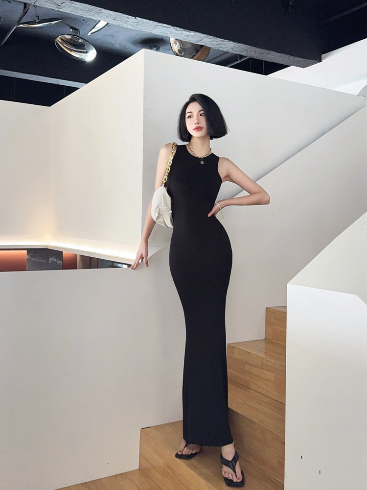 Lightweight Sexy Mermaid Dress for Women - Slim Fit Bodycon Sleeveless Long Dress for Spring and Summer Fashion Lightweight Sexy Mermaid Dress for Women - Slim Fit Bodycon Sleeveless Long Dress for Spring and Summer Fashion