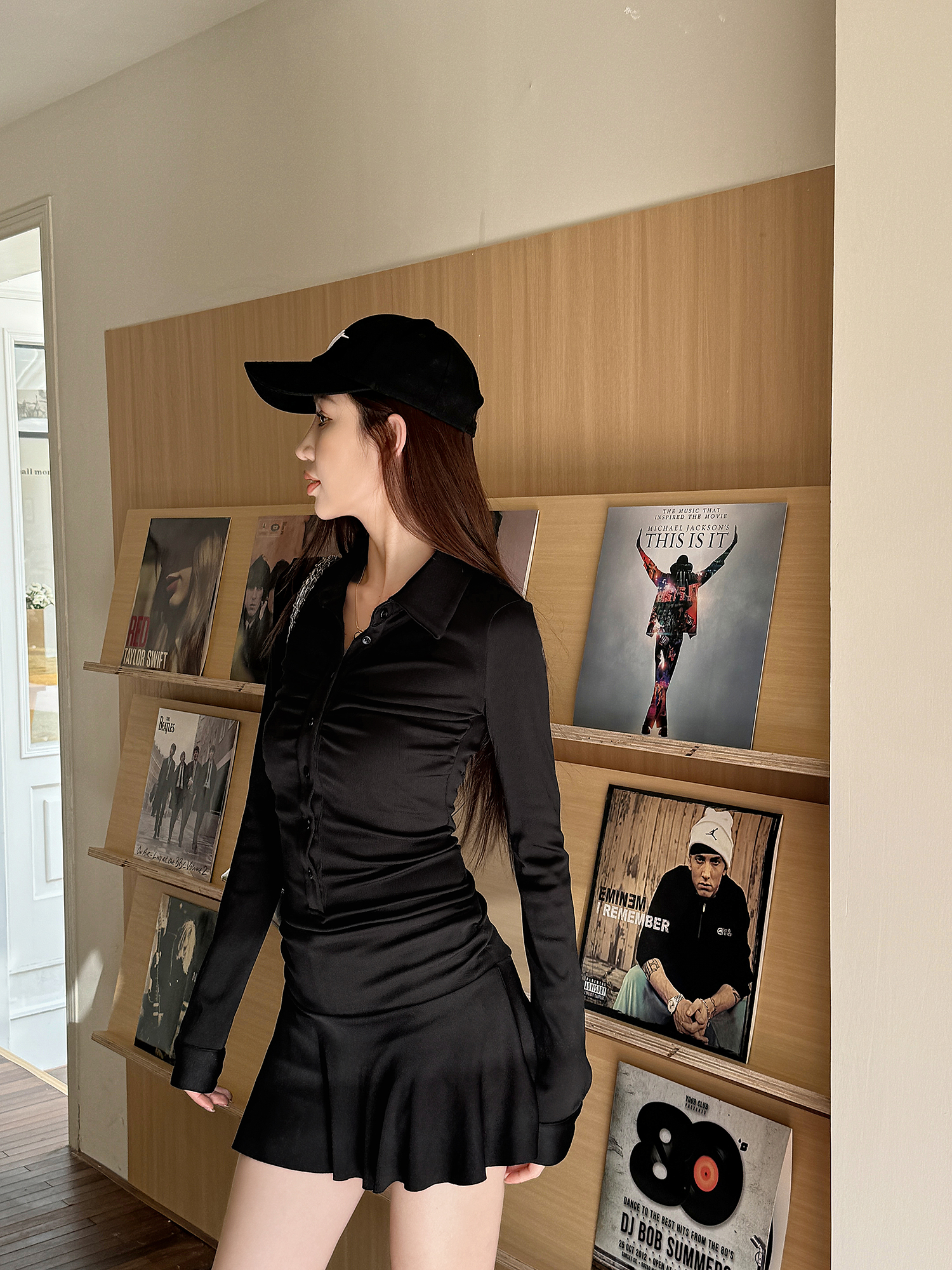 Lightweight Sporty Slim Waist Pleated A-Line Dress for Women, Spring Polo Collar Long Sleeve Style, Casual Chic Look Lightweight Sporty Slim Waist Pleated A-Line Dress for Women, Spring Polo Collar Long Sleeve Style, Casual Chic Look