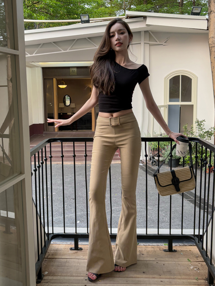 Lightweight Summer Khaki Flared Pants for Tall Women - Mid-Low Waist, Elastic Slim-Fit, American Style Lightweight Summer Khaki Flared Pants for Tall Women - Mid-Low Waist, Elastic Slim-Fit, American Style