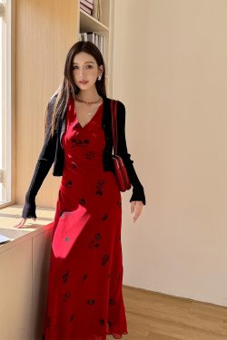 Lightweight V-Neck Knit Cardigan, Ribbed Ice Silk Short Outerwear, Sun Protection Cover-Up Top for Spring and Summer Fashion