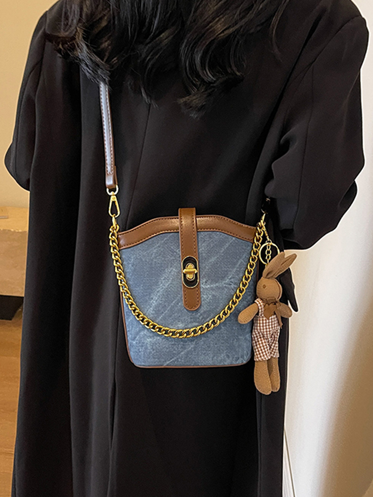 Lightweight Versatile Bucket Bag for Women – Fashionable Summer Travel Crossbody Shoulder Bag 2025 Style Lightweight Versatile Bucket Bag for Women – Fashionable Summer Travel Crossbody Shoulder Bag 2025 Style