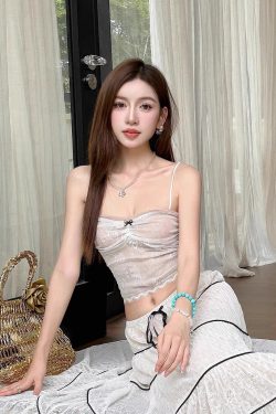 Lightweight White Bow Lace Camisole - Soft Mesh Fitted Sleeveless Inner Top for Y2K and Korean Style Fashion