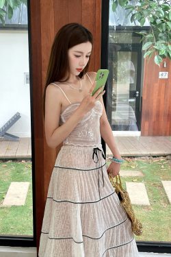 Lightweight White Bow Lace Camisole - Soft Mesh Fitted Sleeveless Inner Top for Y2K and Korean Style Fashion