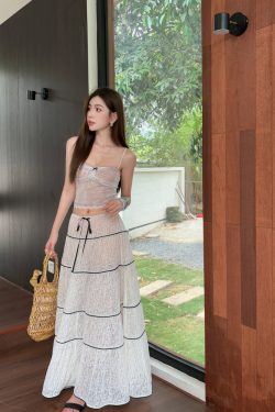 Lightweight White Bow Lace Camisole - Soft Mesh Fitted Sleeveless Inner Top for Y2K and Korean Style Fashion