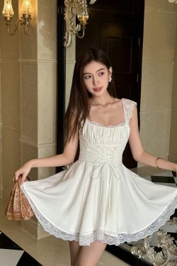 Lightweight White Lace Spaghetti Strap Dress for Women - Summer French Style with Waist-Cinching Design and Flared Short Skirt