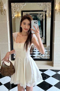 Lightweight White Lace Spaghetti Strap Dress for Women - Summer French Style with Waist-Cinching Design and Flared Short Skirt