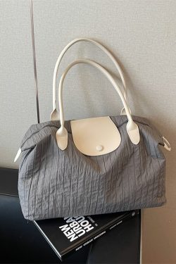 Lightweight Women's Large Capacity Commuter Bag - Fashionable Shoulder Bag for Business Travel, Maternity, and Gym