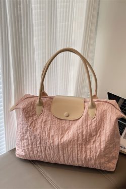 Lightweight Women's Large Capacity Commuter Bag - Fashionable Shoulder Bag for Business Travel, Maternity, and Gym