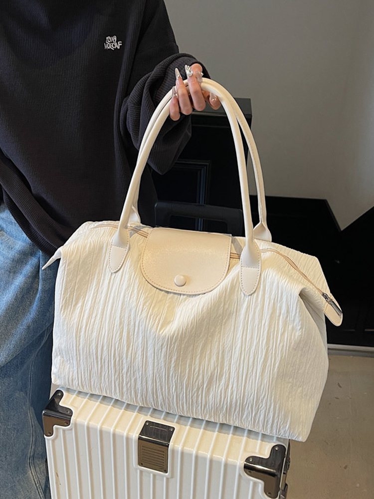 Lightweight Women's Large Capacity Commuter Bag - Fashionable Shoulder Bag for Business Travel, Maternity, and Gym Lightweight Women's Large Capacity Commuter Bag - Fashionable Shoulder Bag for Business Travel, Maternity, and Gym