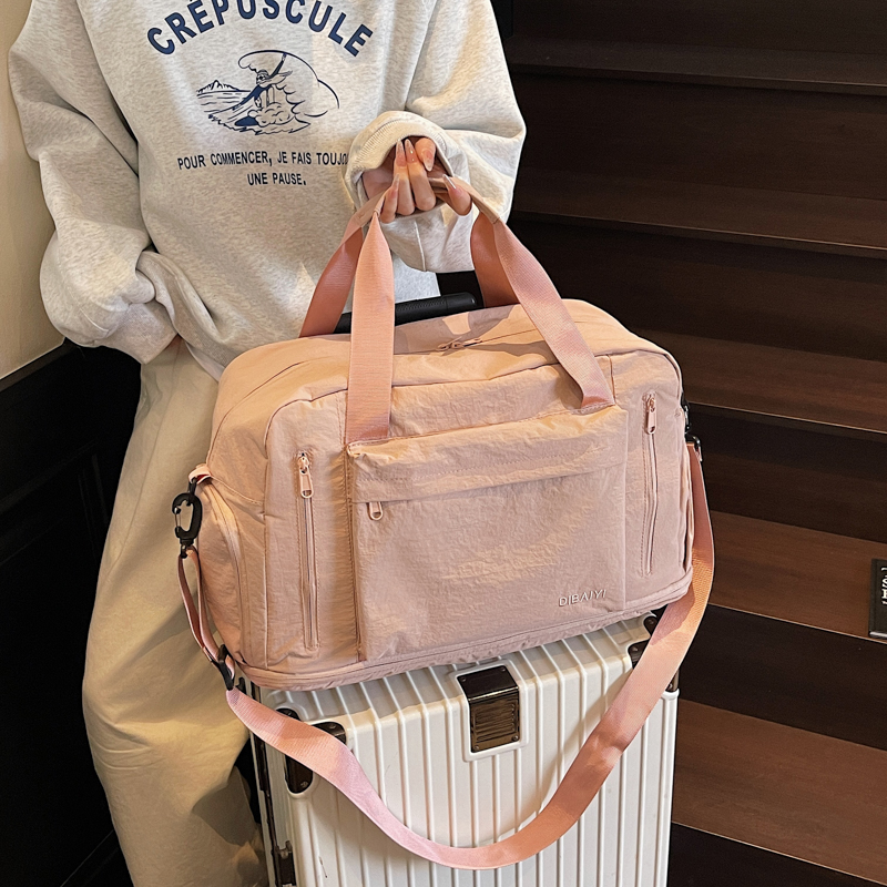 Lightweight Women's Travel Bag - Large Capacity Commuting Luggage, Sports Fitness & Maternity Storage Bag for Short-Distance Trips Lightweight Women's Travel Bag - Large Capacity Commuting Luggage, Sports Fitness & Maternity Storage Bag for Short-Distance Trips