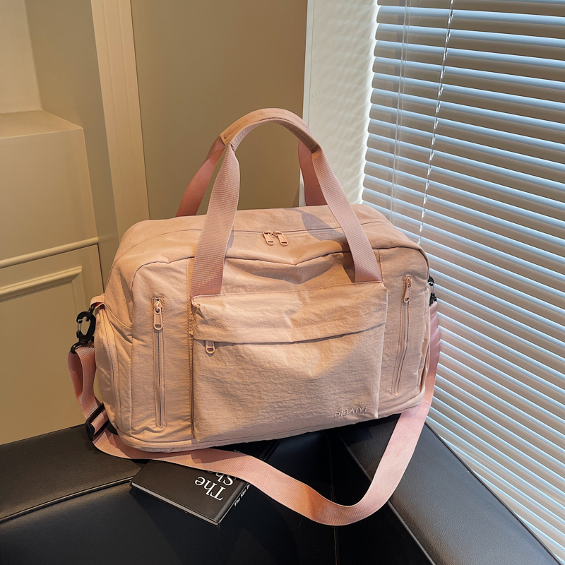 Lightweight Women's Travel Bag - Large Capacity Commuting Luggage, Sports Fitness & Maternity Storage Bag for Short-Distance Trips Lightweight Women's Travel Bag - Large Capacity Commuting Luggage, Sports Fitness & Maternity Storage Bag for Short-Distance Trips