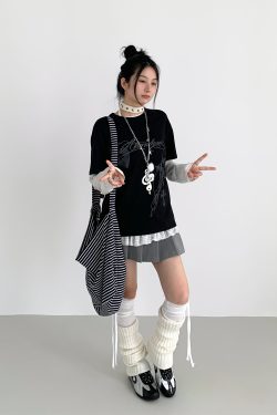 Loose Casual Black and White Short Sleeve T-Shirt with Text Print - Round Neck, Trendy Street Style, Everyday Essential