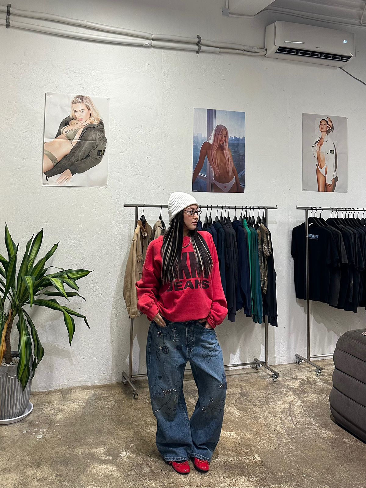 Loose Denim Pants with Heavy-Duty Graffiti Print, Light Clay Dye, High-End Style, Y2K Fashion, Trendy Streetwear, Second Batch Design Loose Denim Pants with Heavy-Duty Graffiti Print, Light Clay Dye, High-End Style, Y2K Fashion, Trendy Streetwear, Second Batch Design