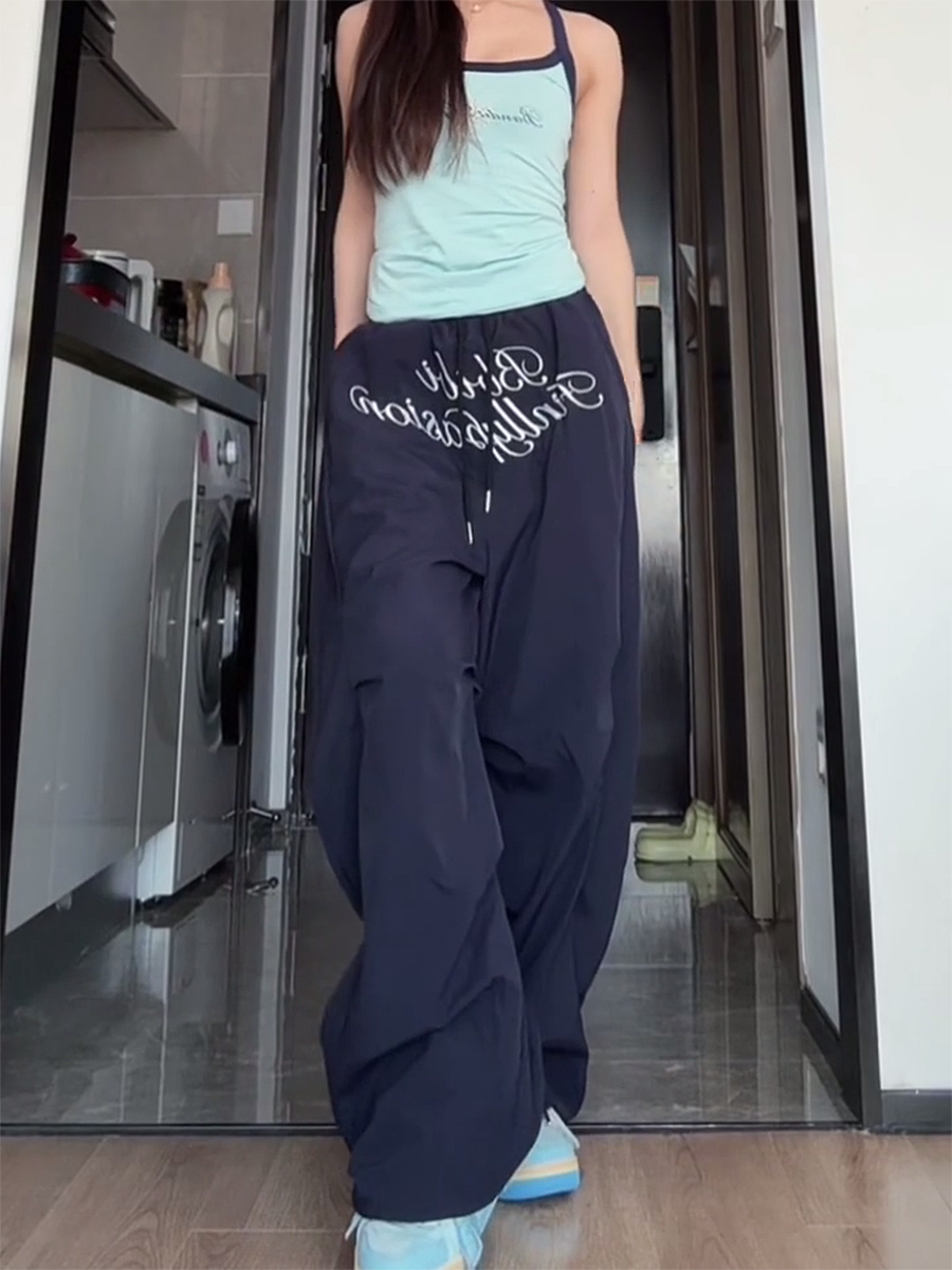 Loose-Fit Vintage Cargo Pants for Women, Wide-Leg Parachute Style, Hip-Hop & Street Dance Versatile Casual Trousers Loose-Fit Vintage Cargo Pants for Women, Wide-Leg Parachute Style, Hip-Hop & Street Dance Versatile Casual Trousers