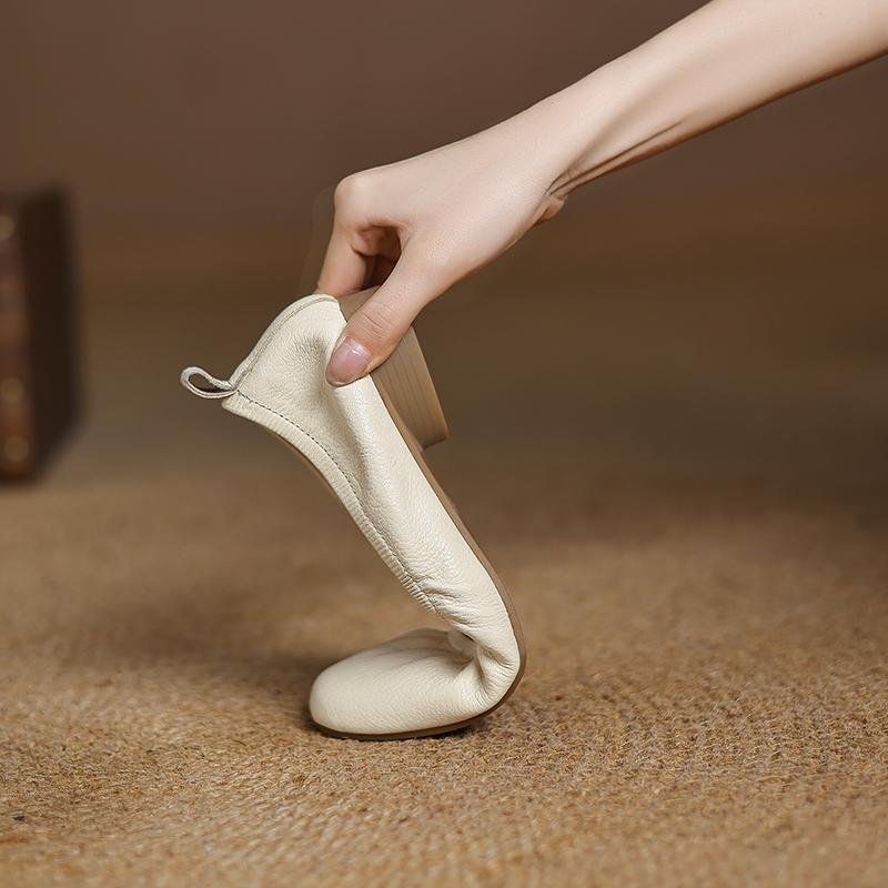 Low-Heeled Chunky Sole Genuine Leather Moccasin Flats - Ultra-Soft Small Shoes for Comfortable Everyday Wear Low-Heeled Chunky Sole Genuine Leather Moccasin Flats - Ultra-Soft Small Shoes for Comfortable Everyday Wear