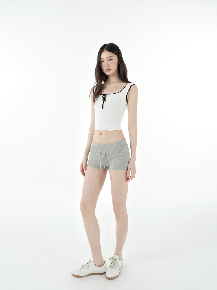 Low-Waist Slim-Fit Elastic Sports Knitted Shorts for Women - Casual Activewear, Perfect for Gym and Outdoor Activities Low-Waist Slim-Fit Elastic Sports Knitted Shorts for Women - Casual Activewear, Perfect for Gym and Outdoor Activities