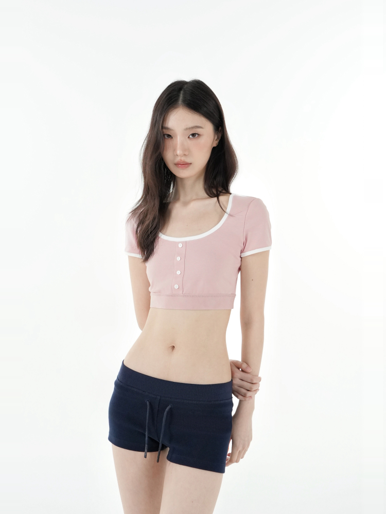 Low-Waist Slim-Fit Elastic Sports Knitted Shorts for Women - Casual Activewear, Perfect for Gym and Outdoor Activities Low-Waist Slim-Fit Elastic Sports Knitted Shorts for Women - Casual Activewear, Perfect for Gym and Outdoor Activities