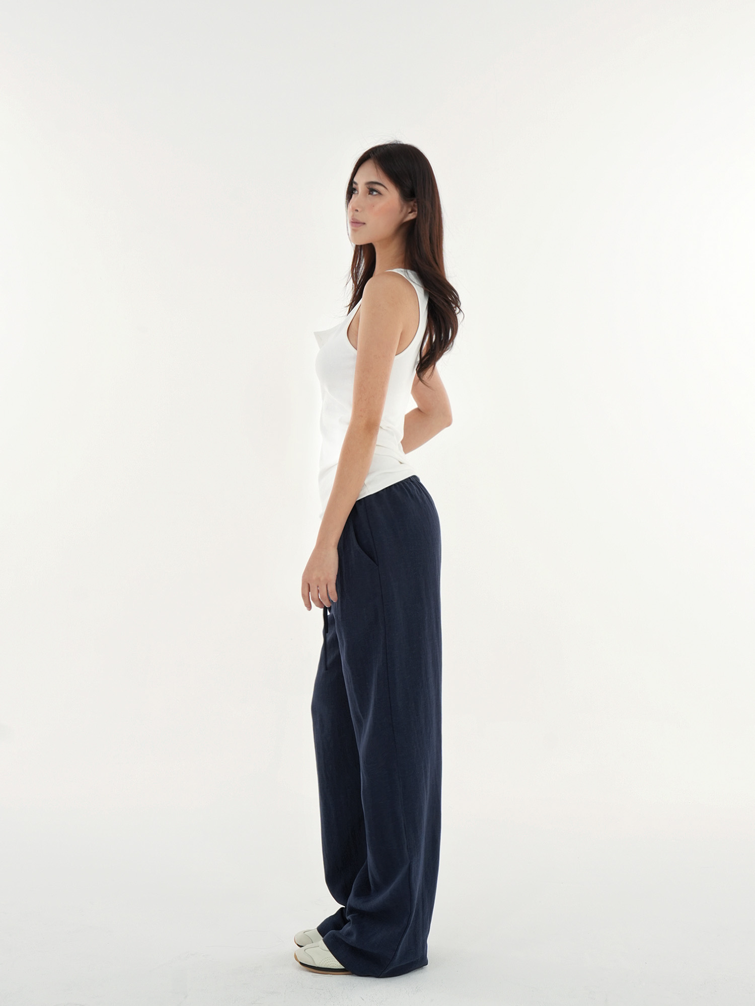 Low-Waist Vintage Tencel Linen Elastic Waist Straight-Leg Pants for Women - Retro 90s Inspired Style Low-Waist Vintage Tencel Linen Elastic Waist Straight-Leg Pants for Women - Retro 90s Inspired Style