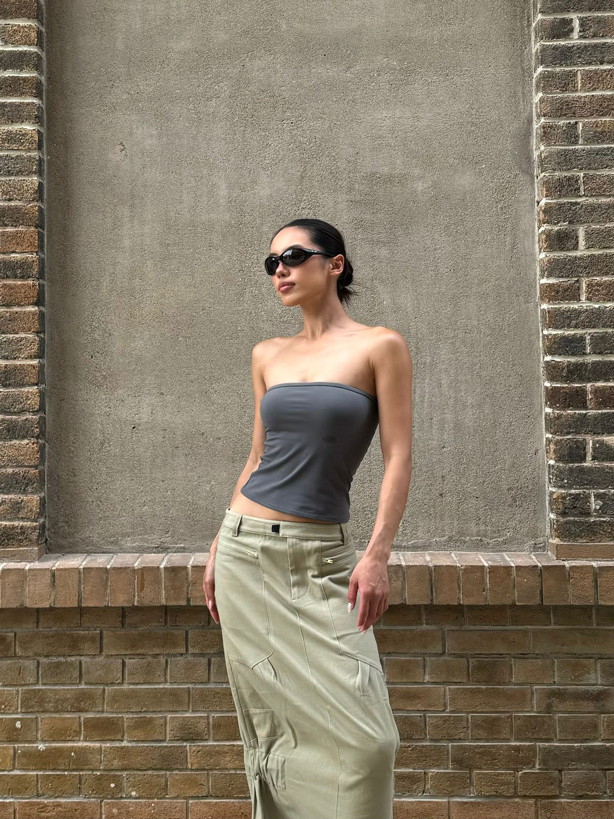 Matte Charcoal Gray Strapless Dress with Soft Stretch Fabric, Tight Fit, and Bust Support - Perfect for Y2K Style Matte Charcoal Gray Strapless Dress with Soft Stretch Fabric, Tight Fit, and Bust Support - Perfect for Y2K Style