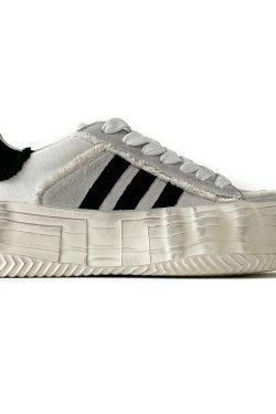 Men's and Women's Black Warrior Three-Stripe Canvas Board Shoes - Trendy Japanese-Style Couple Sneakers