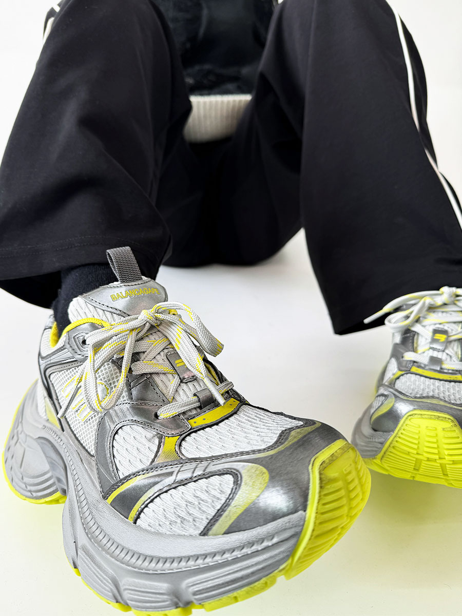 Men's and Women's Vintage Black Thick-Soled Dad Shoes - Height-Increasing Sports Sneakers for Couple, 90s Inspired Men's and Women's Vintage Black Thick-Soled Dad Shoes - Height-Increasing Sports Sneakers for Couple, 90s Inspired