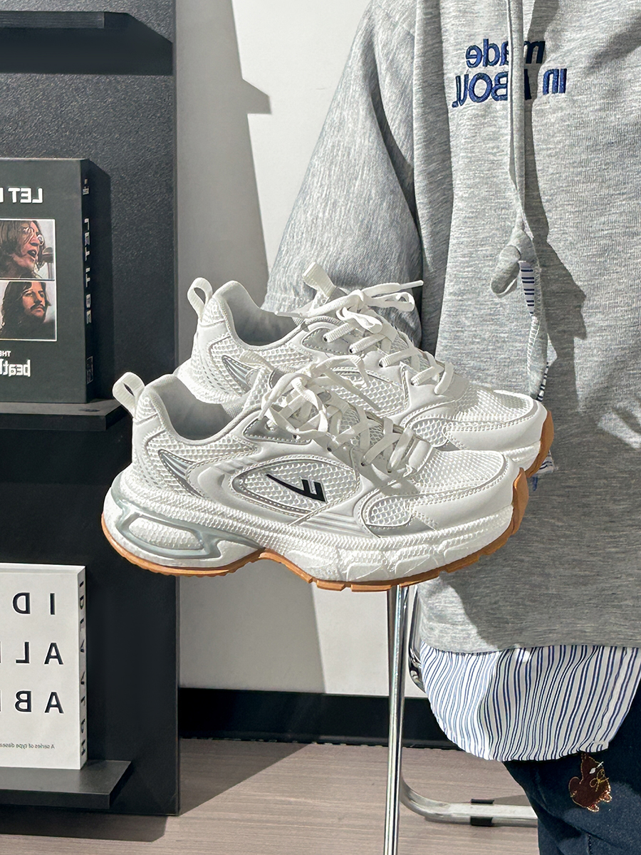 Men's Breathable Mesh Dad Shoes - Versatile Soft-Soled Sports Casual Footwear for Summer 2025 Men's Breathable Mesh Dad Shoes - Versatile Soft-Soled Sports Casual Footwear for Summer 2025