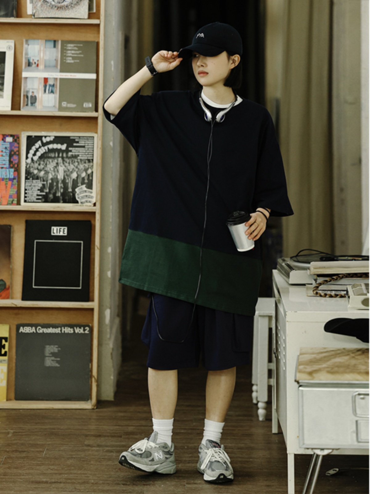 Men's Casual Loose Fit Shorts with Multiple Pockets, Straight-Leg Summer Sports Five-Point Pants, Trendy Streetwear Men's Casual Loose Fit Shorts with Multiple Pockets, Straight-Leg Summer Sports Five-Point Pants, Trendy Streetwear