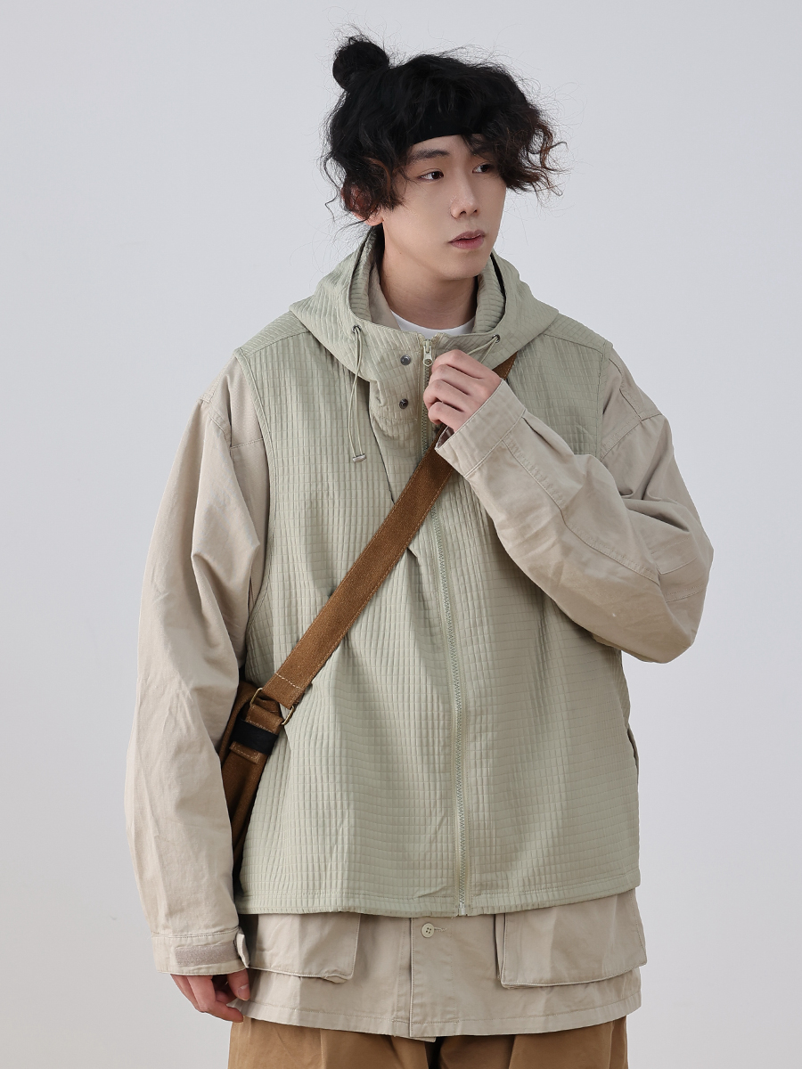 Men's Japanese Spring Hooded Vest - Loose Sleeveless Jacket for City Boy Outdoor Style Men's Japanese Spring Hooded Vest - Loose Sleeveless Jacket for City Boy Outdoor Style