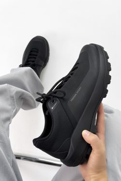 Men's Lightweight Breathable All-Black Mesh Hiking Shoes - Trendy Trail Running & Outdoor Walking Sneakers