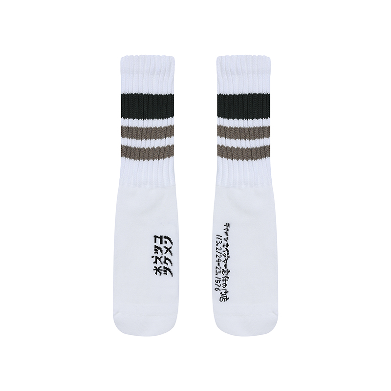 Men's Mid-Tube Socks, Japanese-Style Printed Couple Socks for Autumn & Winter, Women's American Sports Socks, Trendy Streetwear Fashion Men's Mid-Tube Socks, Japanese-Style Printed Couple Socks for Autumn & Winter, Women's American Sports Socks, Trendy Streetwear Fashion