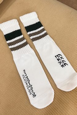 Men's Mid-Tube Socks, Japanese-Style Printed Couple Socks for Autumn & Winter, Women's American Sports Socks, Trendy Streetwear Fashion