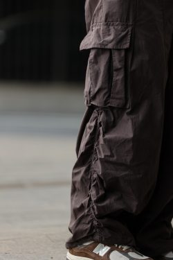 Men's Military Cargo Pants with Closed Pleated Design and Multiple Pockets - Tapered Casual Long Pants