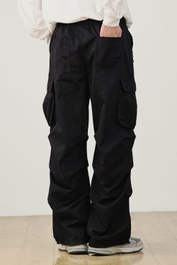 Men's Multi-Pocket Loose Double-Pleat Cargo Pants - Windproof Japanese Casual Style for Outdoor Adventures, National Trend