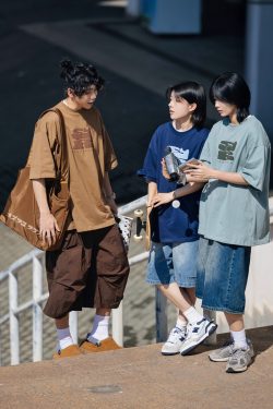 Men's Outdoor Functional Windbreaker Shorts, Quick-Drying Loose Seven-Point Pants with Large Pockets for Active Adventures