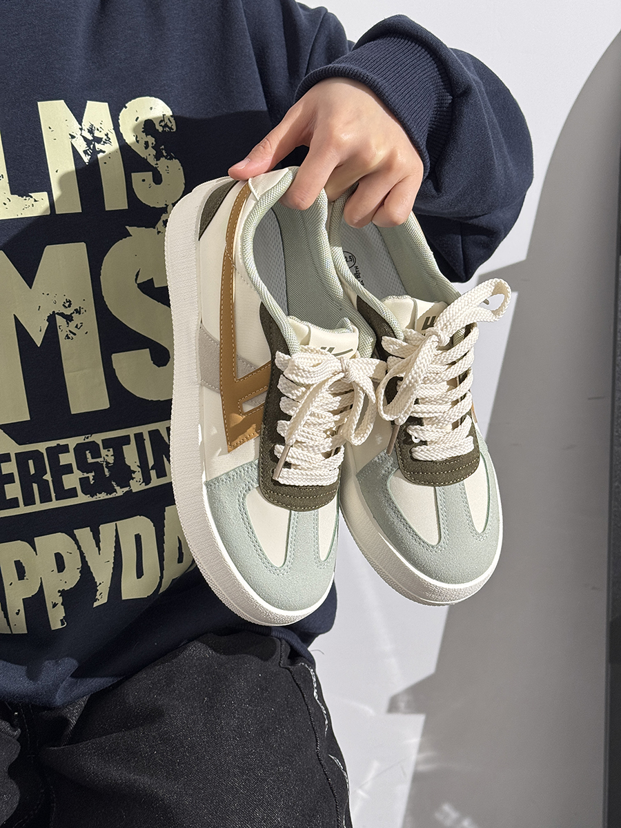 Men's Retro Black Canvas Sneakers - Summer Minimalist Soft-Soled Commuting Shoes, Stylish Breathable Design Men's Retro Black Canvas Sneakers - Summer Minimalist Soft-Soled Commuting Shoes, Stylish Breathable Design