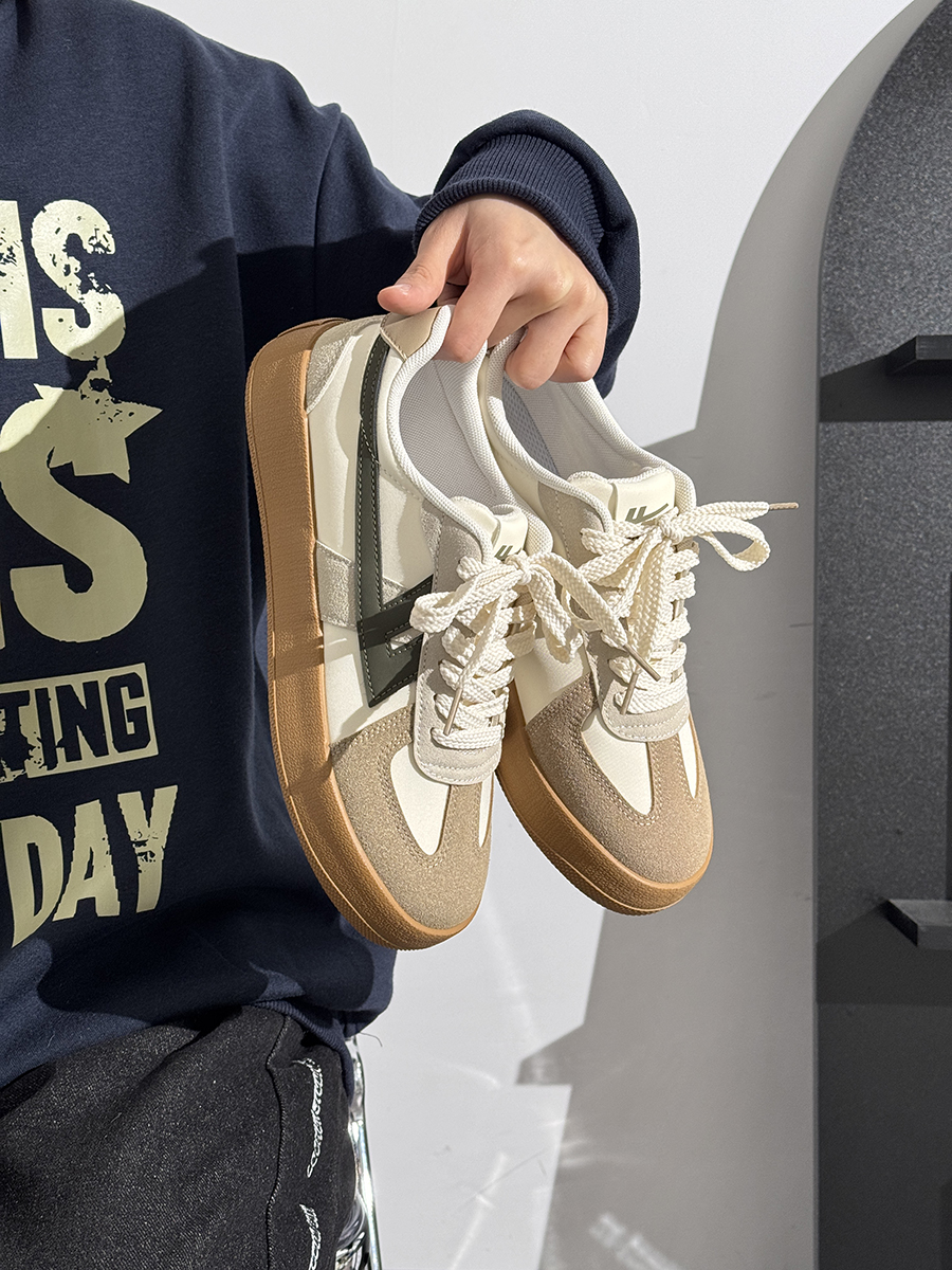 Men's Retro Black Canvas Sneakers - Summer Minimalist Soft-Soled Commuting Shoes, Stylish Breathable Design Men's Retro Black Canvas Sneakers - Summer Minimalist Soft-Soled Commuting Shoes, Stylish Breathable Design