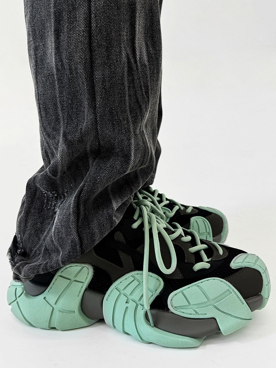 Men's Retro Black Knight Octopus Dad Shoes - Breathable Mesh Hiking Sneakers for Couples with Big Toe Design Men's Retro Black Knight Octopus Dad Shoes - Breathable Mesh Hiking Sneakers for Couples with Big Toe Design