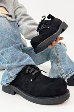 Men's Retro Brown Suede Derby Shoes with Mickey Mouse Design, Thick-Soled British Style, Trendy Oversized Footwear