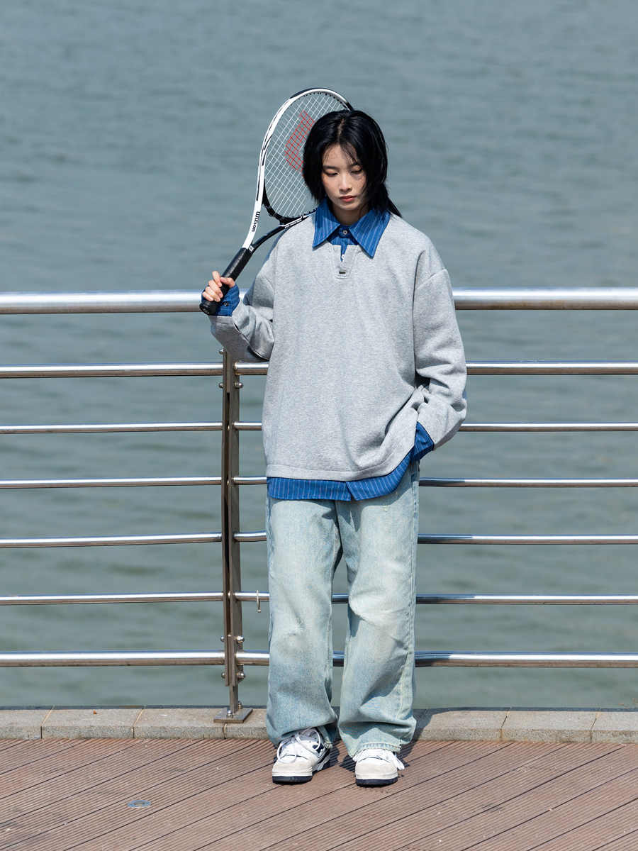 Men's Retro Striped Color-Block Fake Two-Piece Sweatshirt with V-Neck Design - Loose Fit, Versatile Style for 90s and Y2K Inspired Looks Men's Retro Striped Color-Block Fake Two-Piece Sweatshirt with V-Neck Design - Loose Fit, Versatile Style for 90s and Y2K Inspired Looks