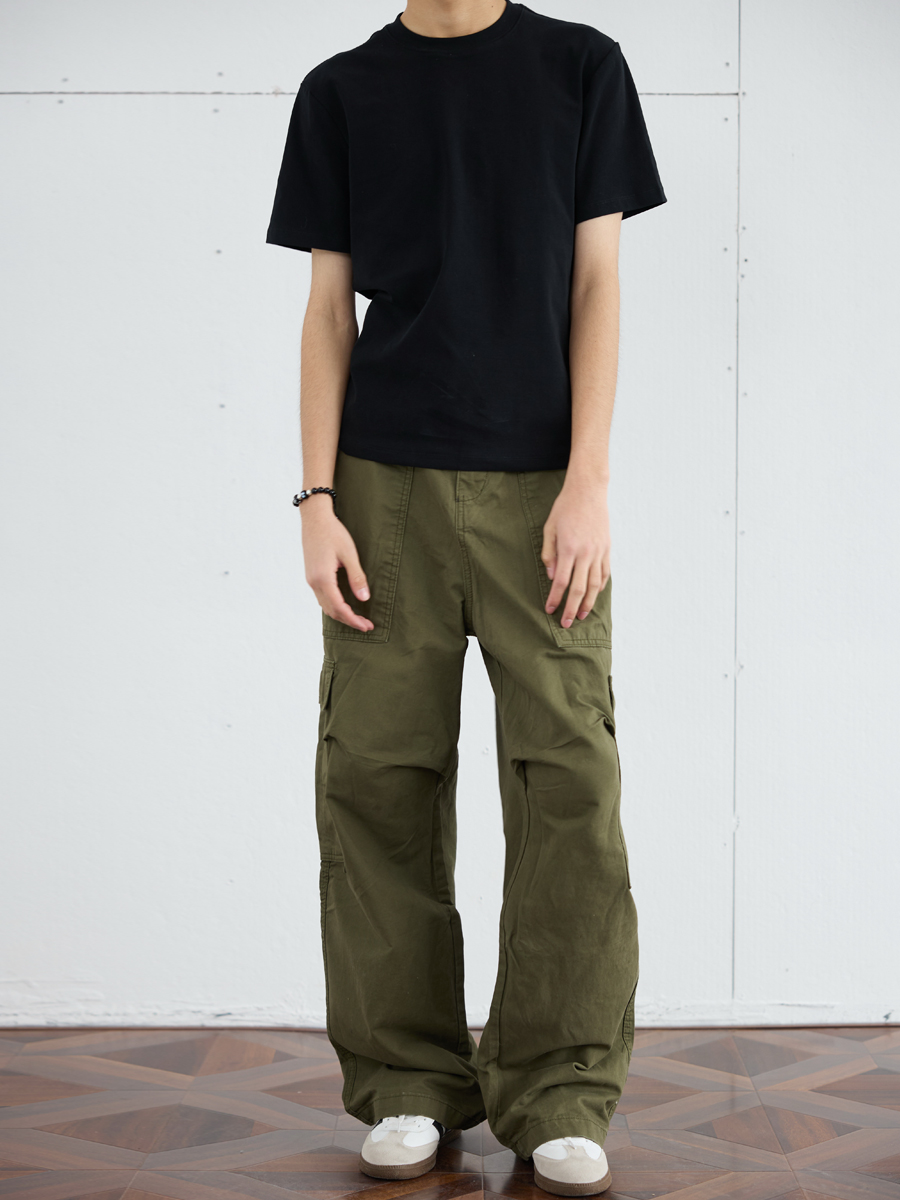 Men's Retro Wide-Leg Pleated Casual Pants with Large Pockets - Loose Straight American Style Trousers Men's Retro Wide-Leg Pleated Casual Pants with Large Pockets - Loose Straight American Style Trousers