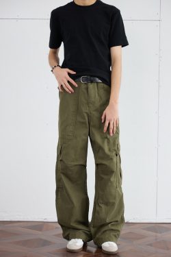 Men's Retro Wide-Leg Pleated Casual Pants with Large Pockets - Loose Straight American Style Trousers