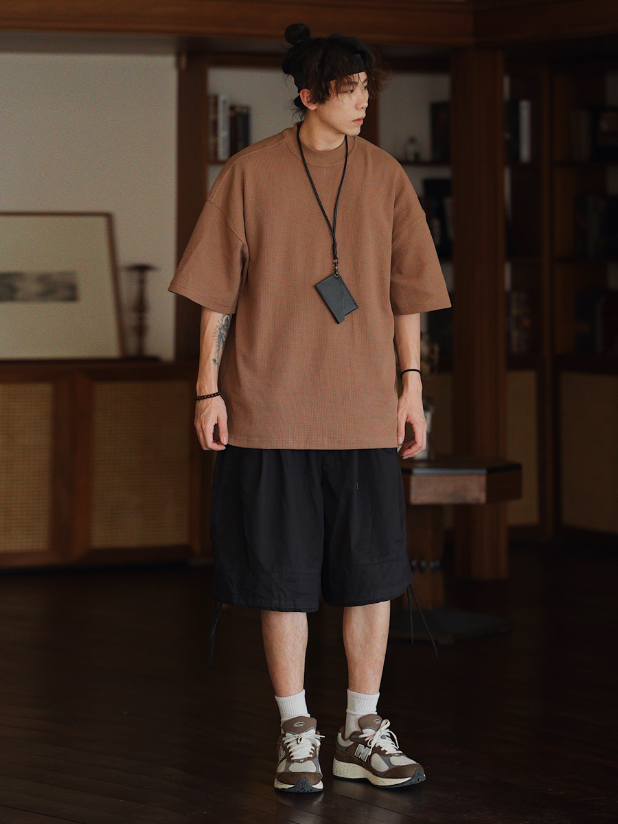 Men's Waffle Texture Loose Fit Solid Color Round Neck Short Sleeve T-shirt, Casual Versatile Couple Shirt, Y2K Inspired Style Men's Waffle Texture Loose Fit Solid Color Round Neck Short Sleeve T-shirt, Casual Versatile Couple Shirt, Y2K Inspired Style