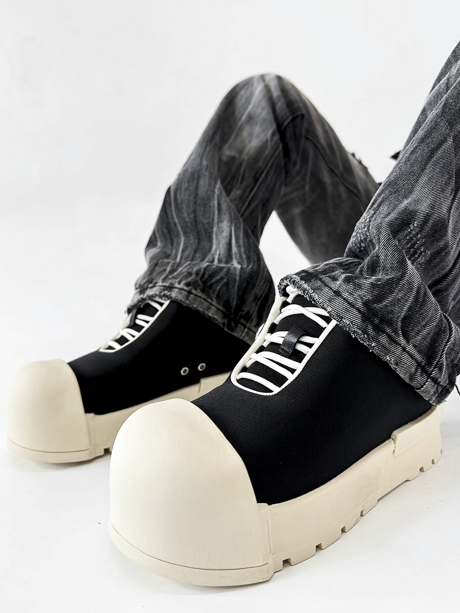 Mickey Mouse Big Head Canvas Shoes for Men and Women, Round Toe Cute Thick-Soled Sports Dad Shoes, Trendy Bread Shell Design Mickey Mouse Big Head Canvas Shoes for Men and Women, Round Toe Cute Thick-Soled Sports Dad Shoes, Trendy Bread Shell Design